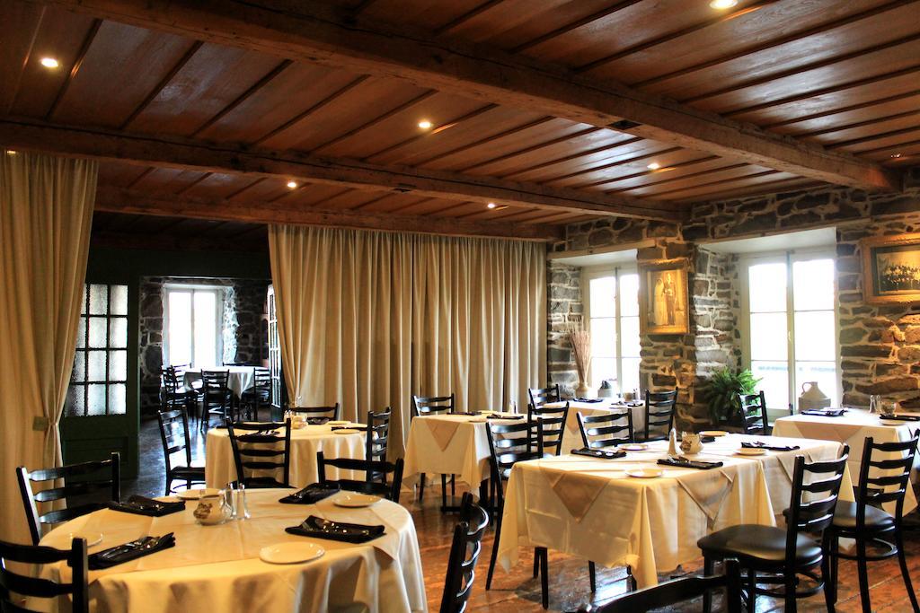 Les Ancetres Auberge & Restaurant Saint-Pierre-de-l'Ile-d'Orleans ภายนอก รูปภาพ